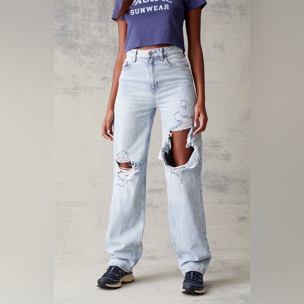 NWT PacSun Eco Light Blue '90s Boyfriend Jeans 26